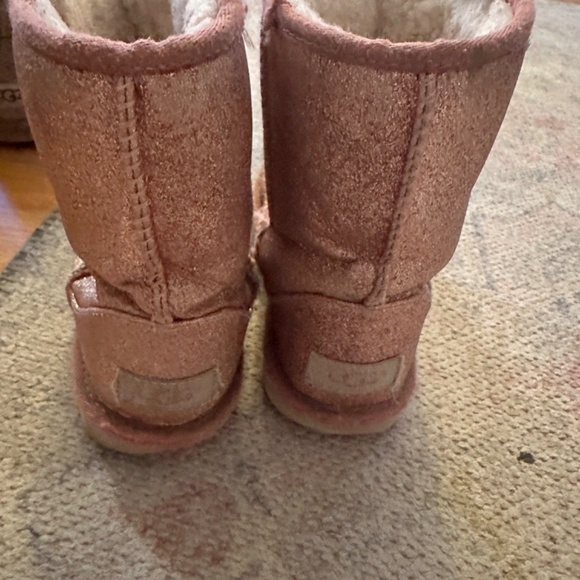 Pink sparkle Ugg boot - Picture 2 of 4